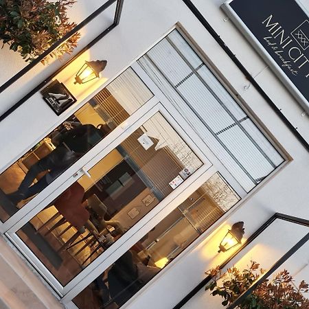 Minicity Inn Beograd Eksteriør billede